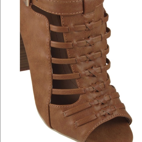 Ankle booties - Picture 2 of 2