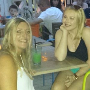 Meet your Posher, Sharon