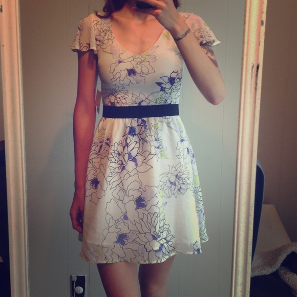 Pretty floral print dress