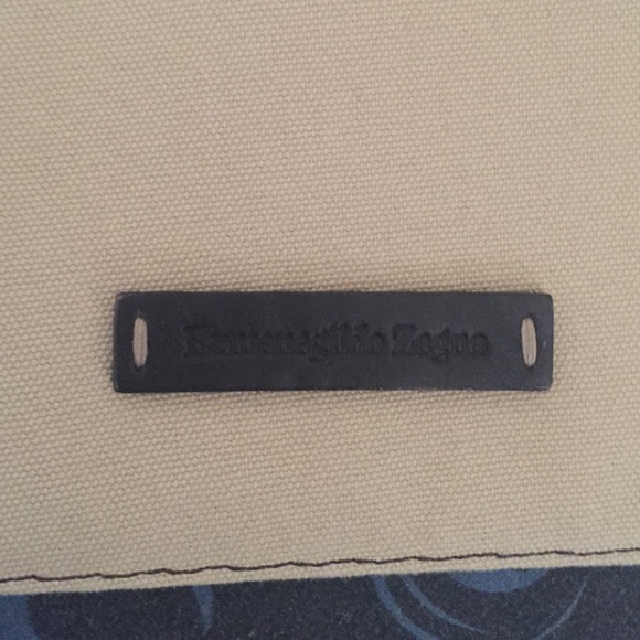 iPad case - Picture 2 of 4