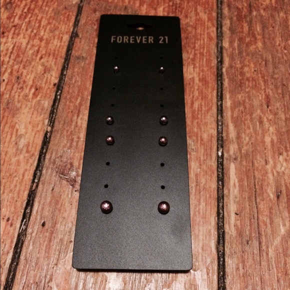 Forever 21 earrings