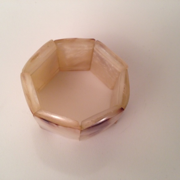 Shell stretch cuff - Picture 3 of 3