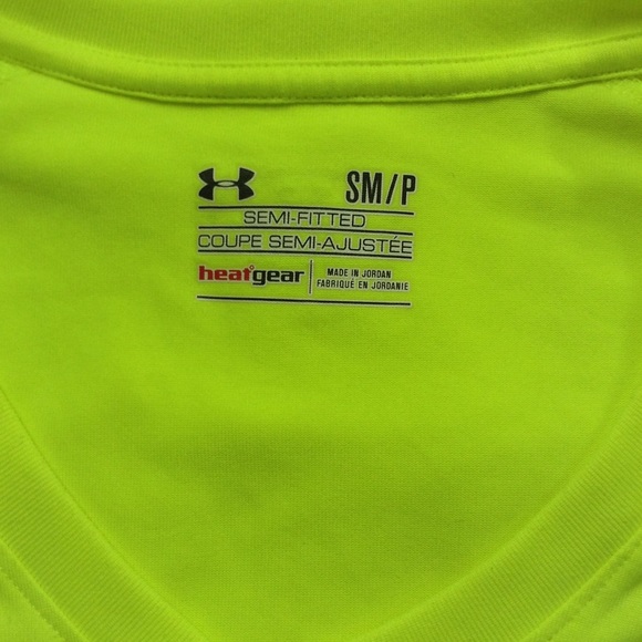 Under Armour Heat Gear T-shirt. - Picture 3 of 4