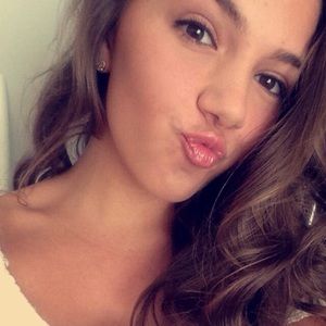 Meet your Posher, Noelle