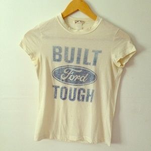 ❌SOLD❌ in bundle Vintage Tshirt