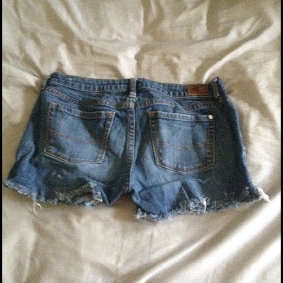 Shorts - Picture 2 of 4