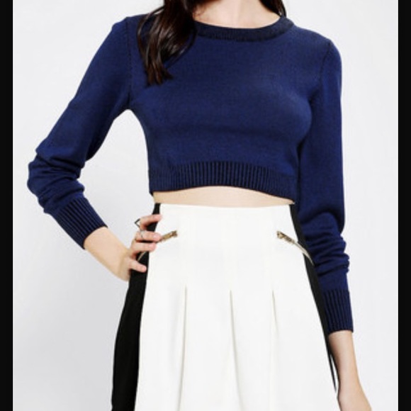 MAJOR ISO URBAN OUTFITTERS SWEATER