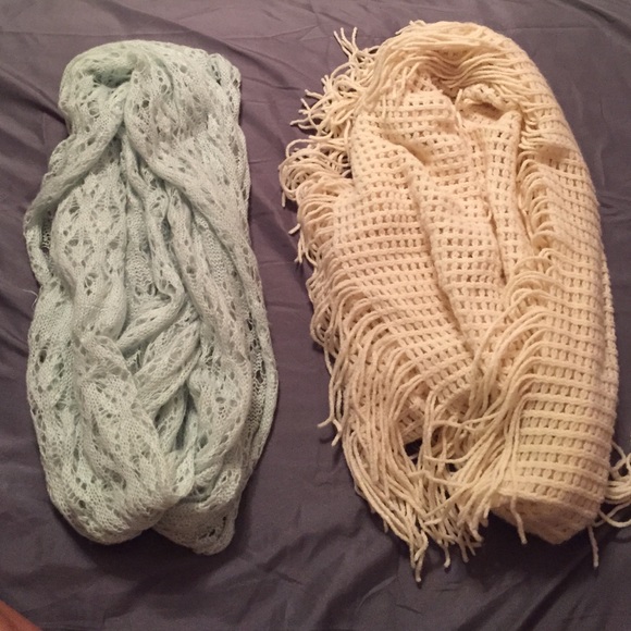 Infinity Scarves - Picture 1 of 1