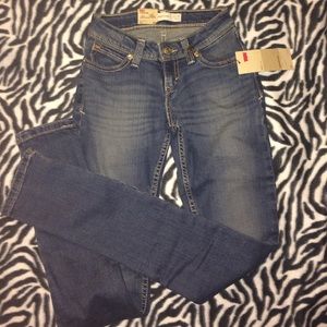 Levi's Bold Curve skinny jeans size 24 fits 00