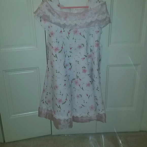 Girls dress