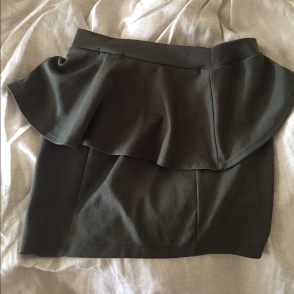 Avocado green mini skirt (peplum)