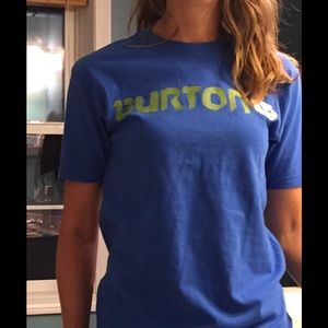 BRAND NEW Burton women's t-shirt!🏂