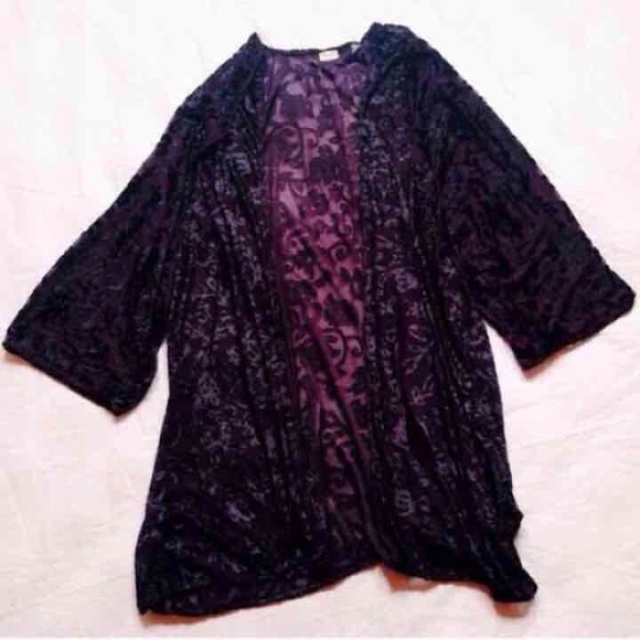 alexis floral velvet kimono