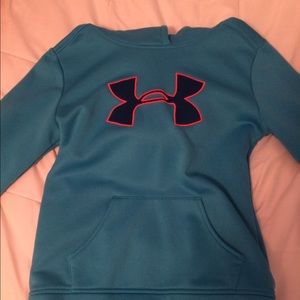 Under Armour sweatshirt