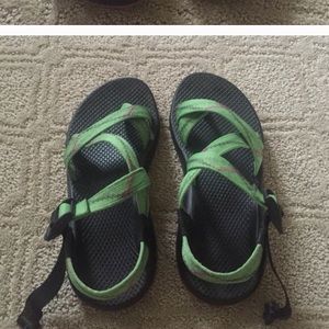 Chacos!