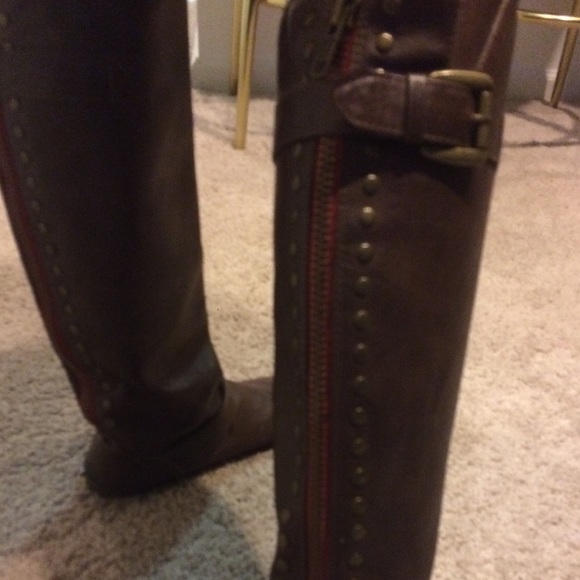 Boots - Picture 2 of 2