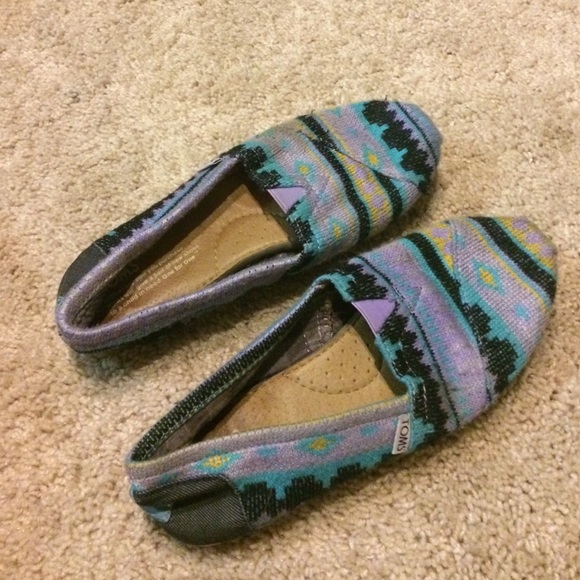 Toms