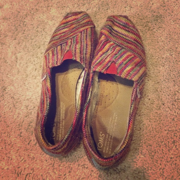 Toms