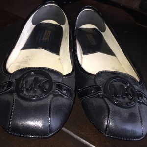 Michael Kors black flats