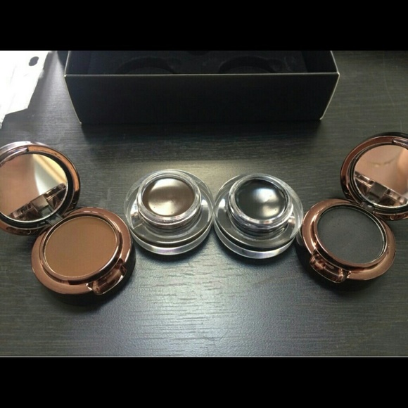 Black gel black liner - Picture 2 of 3