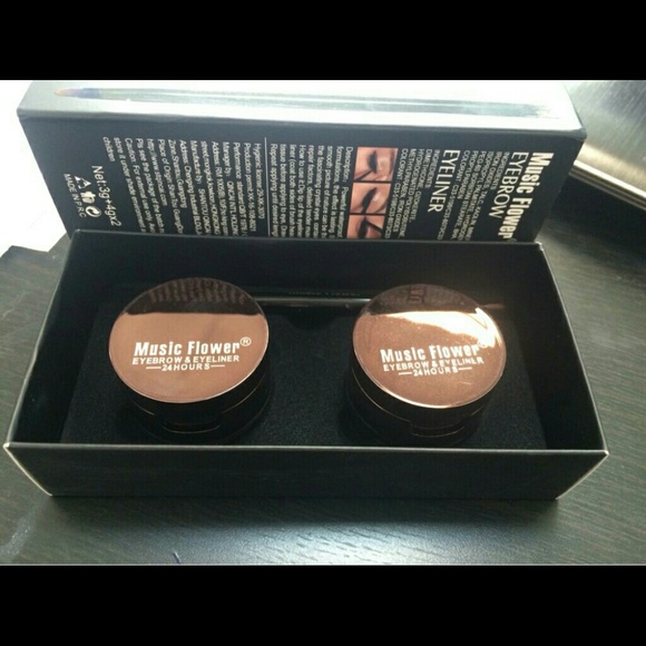 Black gel black liner - Picture 3 of 3