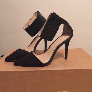 Suede ankle strap pumps