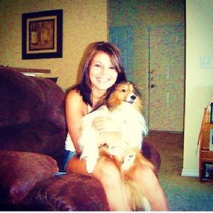 Meet your Posher, Courtney