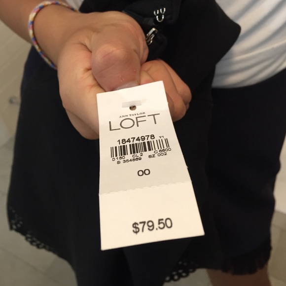 NWT Black a-line skirt with laser cut detail, LOFT - Picture 4 of 4