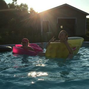 Meet your Posher, Becca