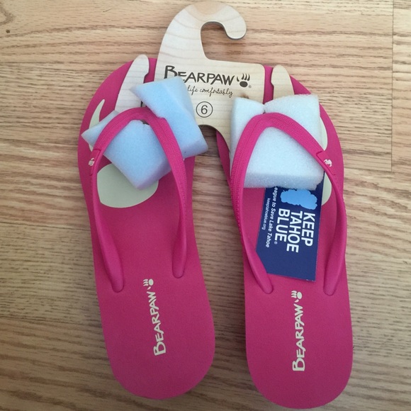 bearpaw flip flops