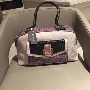 NWT guess bag