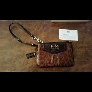 *Flash Sale* Leopard print Coach wristlet with box