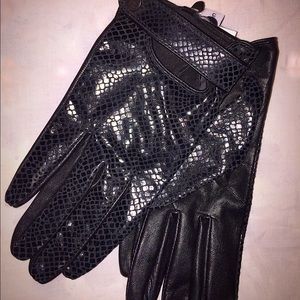 Calvin Klein gloves black