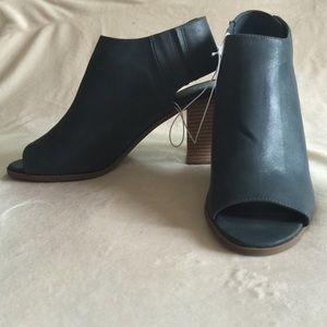 Open toe booties new never been worn but no tags