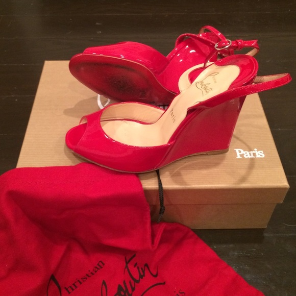 ❤️V-Day❤️Christian Louboutin Wedges - Picture 4 of 4