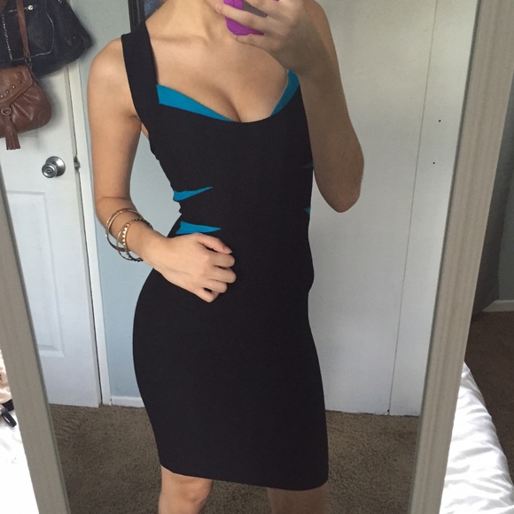 BLACK BODYCON DRESS