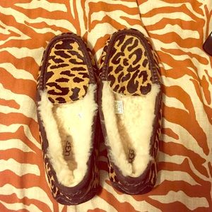 Leopard Print Ugg Slideons 🐯