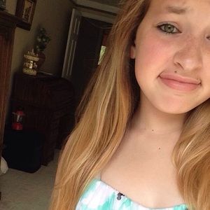 Meet your Posher, Isabella