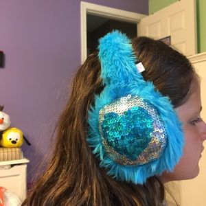 ❌sold❌❌Girls justice ear muffs