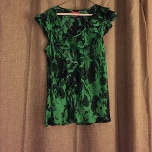 Floral green top, size large