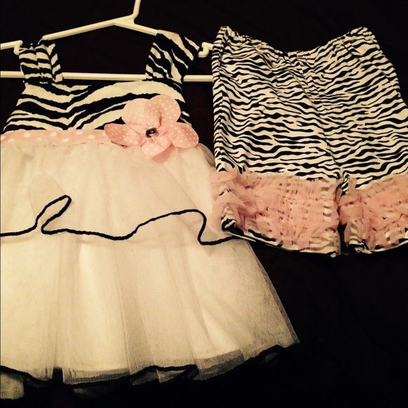 Baby clothes - Picture 2 of 2