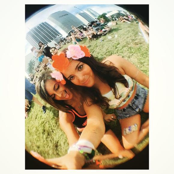 Meet your Posher, Deena