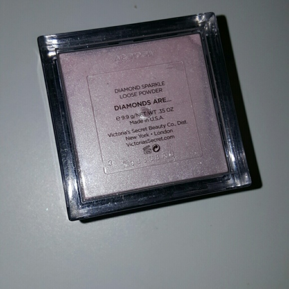 SOLD!ictoria's Secret Very Sexy powder - Picture 4 of 4