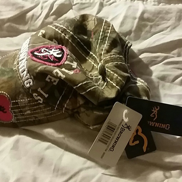 Womens camo browning hat NWT - Picture 2 of 4