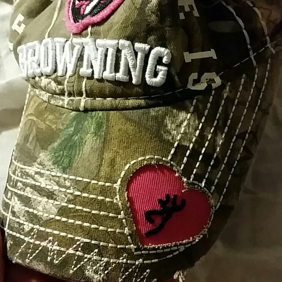 Womens camo browning hat NWT - Picture 3 of 4