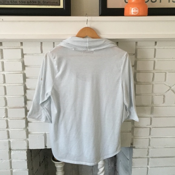 Anthropologie Top - Picture 3 of 3