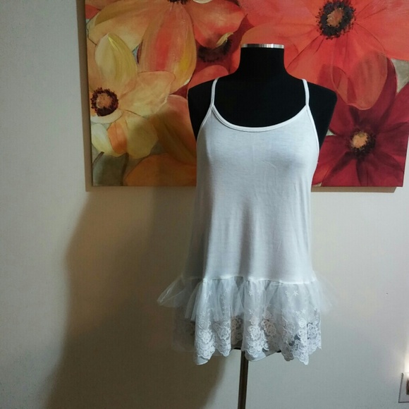New-Lace Trimmed Baby Doll Top