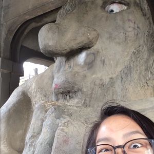 Meet your Posher, Jenny