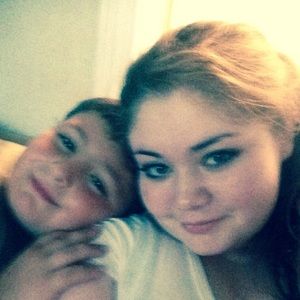 Meet your Posher, Rebecca