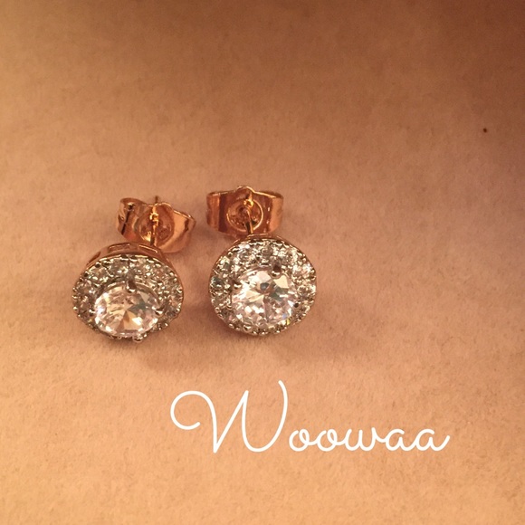 Woowaa Jewelry - 18K gold filled with swarovski crystal